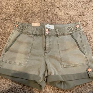 Olive BKE Payton Cuffed Shorts